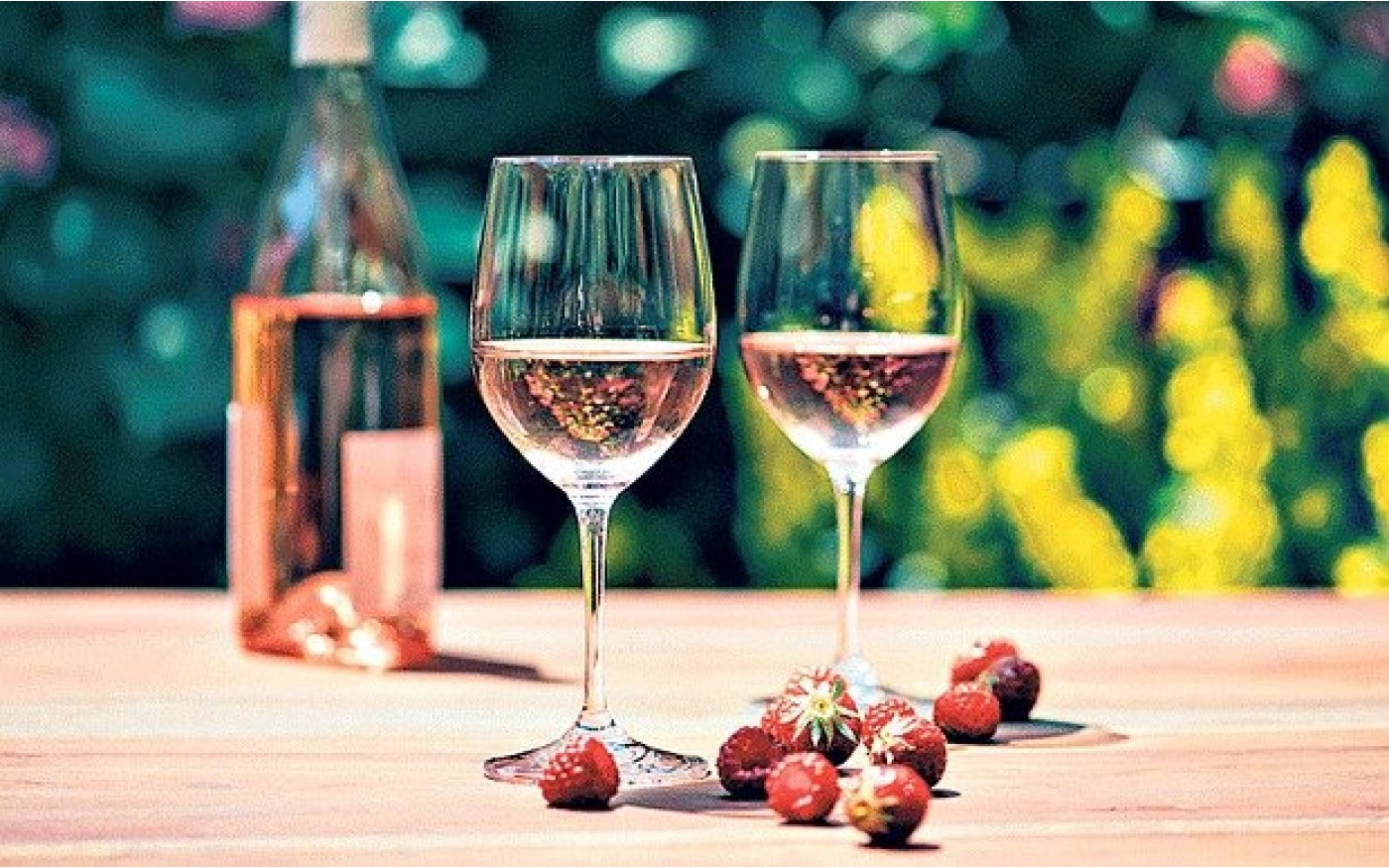 Phương pháp trộn chế biến rượu vang hồng là gì?