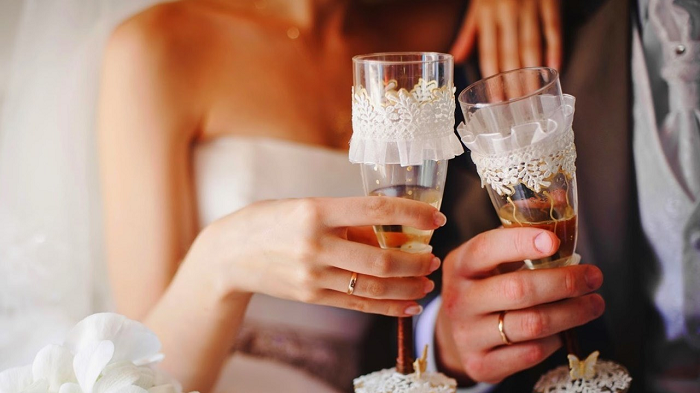 rượu vang cho tiệc cưới