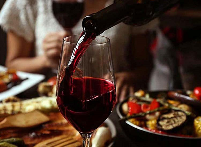 rượu vang đỏ tốt cho tim mạch