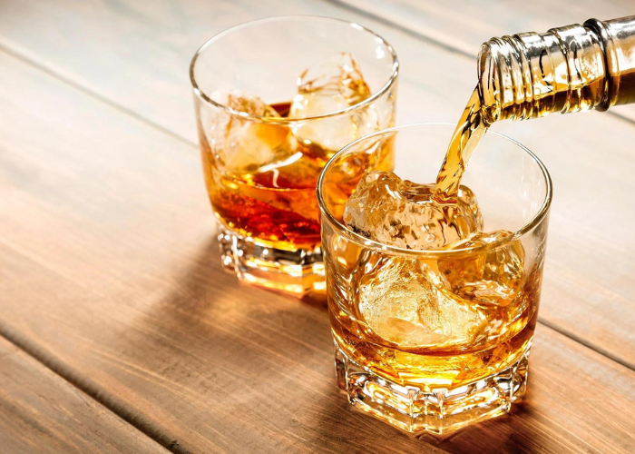 whisky làm từ gì