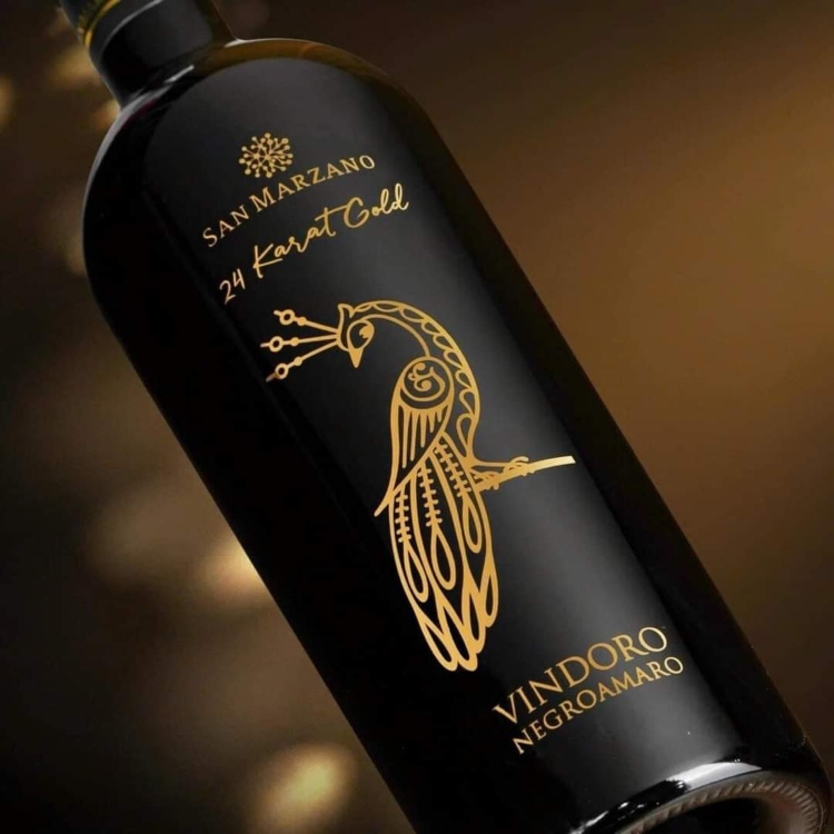 Vindoro-Negroamaro-24-karat-gold