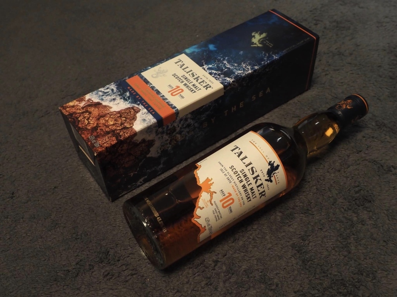 Hop-ruou-Talisker-Aged-10-years