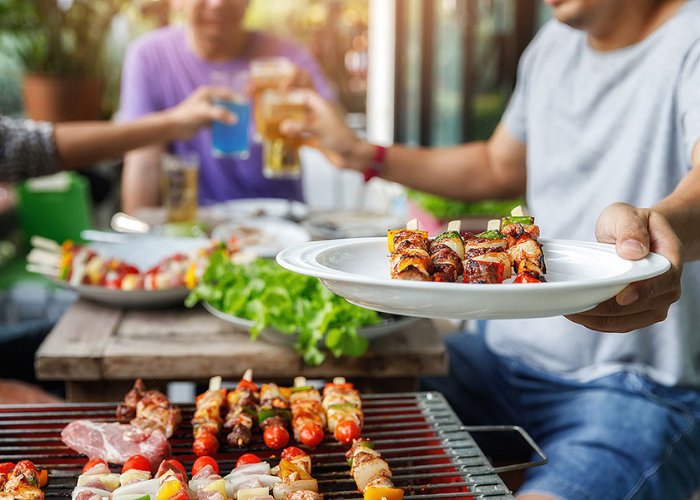 cách chọn bia nhập khẩu cho bữa tiệc BBQ