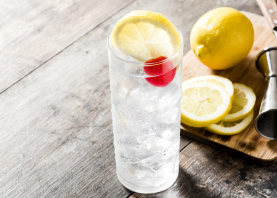 Cách làm cocktail vodka Collins