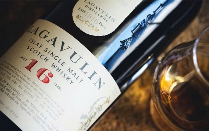 Lagavulin-aged-16